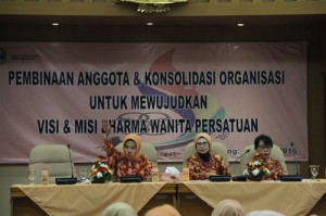 Pembinaan Anggota dan Konsolidasi Organisasi Dharma Wanita Persatuan