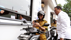 Bapenda Jabar Resmikan Samsat Drive Thru Purwakarta Cukup 3 Menit dan Wajib Pajak Tak Perlu Turun dari Kendaraan